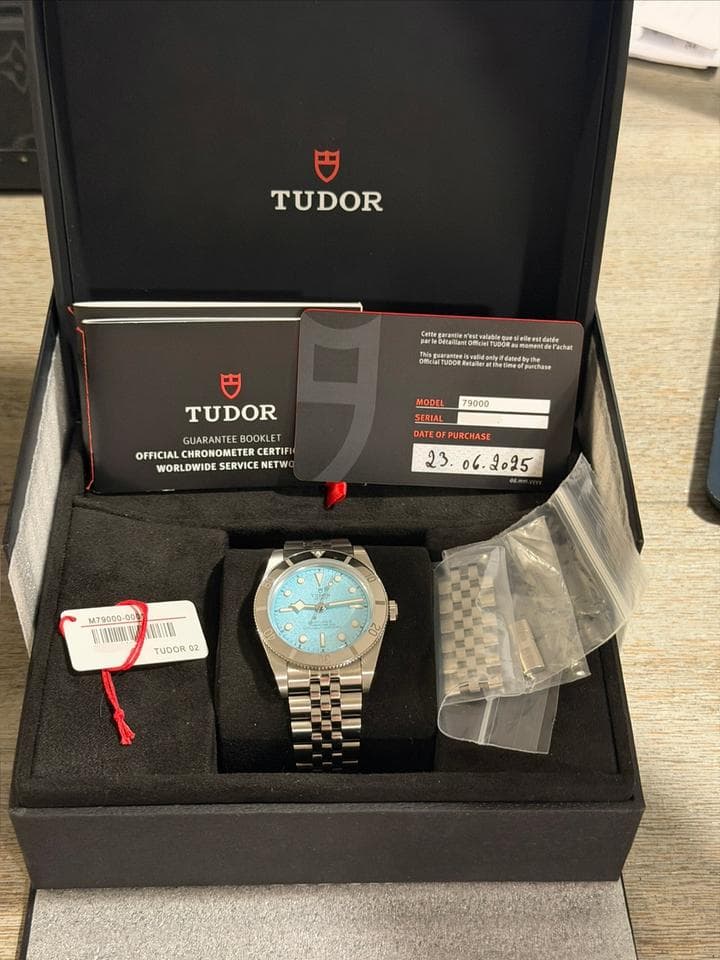 Tudor Black Bay 542025 Lagoon Blue.
