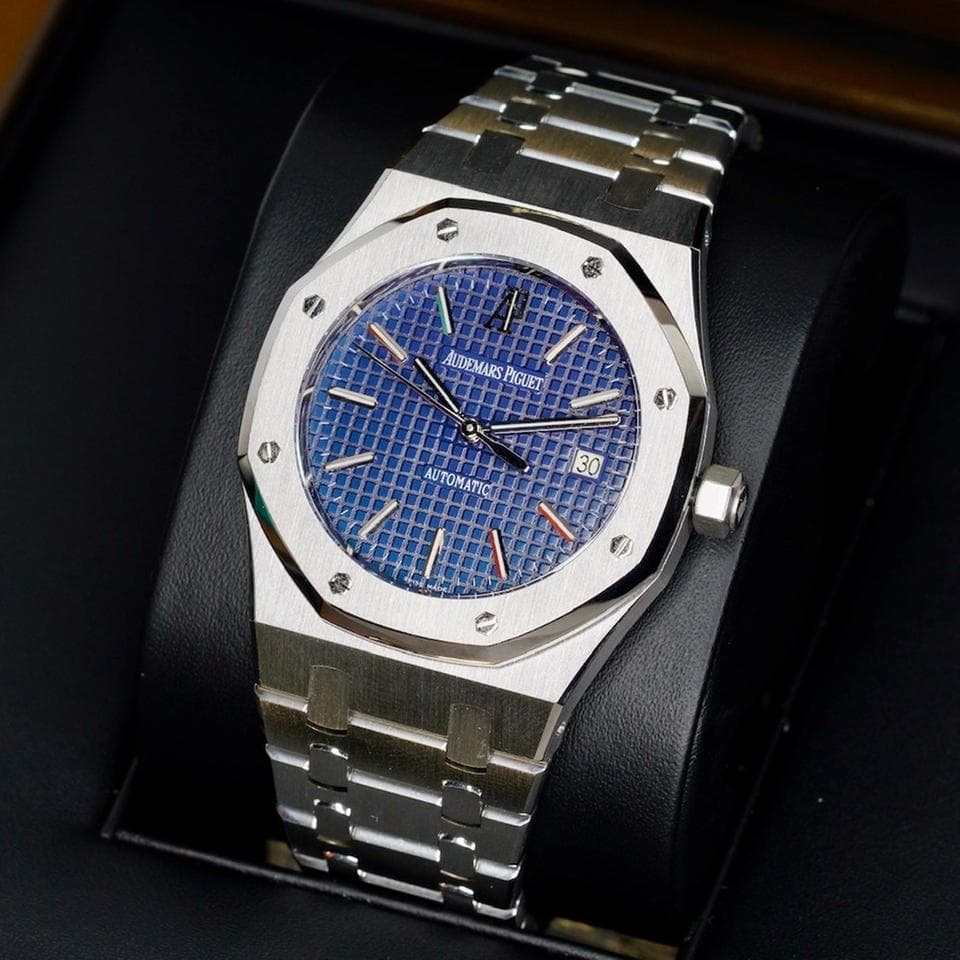 Audemars Piguet Royal Oak Selfwinding15300ST.OO.1220ST.02 “BLUE OAK” Blue Dial Stainless Steel 39mm