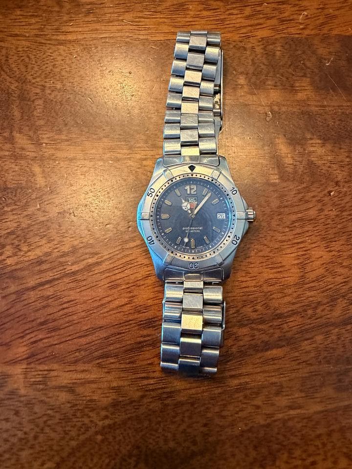 TAG Heuer 2000Quartz Professional
