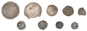 British Coins - Lots
Henry VIII, First coinage, Halfpenny, London, mm. portcullis, 0.24g/9h (N 1779; S 2334); Second...