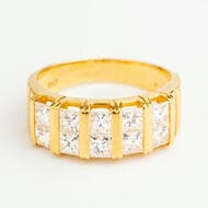 20ct Gold & Diamond Ring 20ct Gold & Diamond Ring. Hallmarked: '850' and XRF's as such. Featuring 10x Princess Cut...