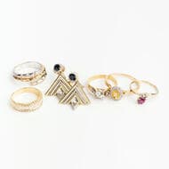 Gold Diamond & Gemstone Rings & Earrings Gold Diamond & Gemstone Rings & Earrings (6). Hallmarked: Missing (rubbed -...