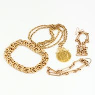 9ct & 14ct Gold Jewellery 9ct & 14ct Gold Jewellery. Safety chain on the bracelet is broken. Hallmarked: '9ct' &...