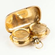 Solomon Blanckensee & Sons Ltd. Sovereign Case Double sovereign case in 9ct (27.6g), light wear otherwise working...