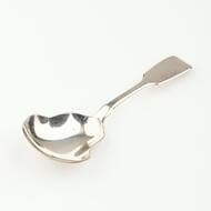 Great Britain, Victoria, Silver Tea Caddy Spoon, 1843 London hallmark, 16.8g, unusual shape. Estimate: 8 - 100 AUD