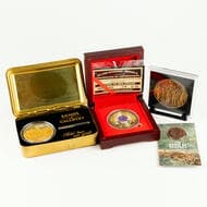 WWI & WWII Modern Commemorative, 2005 - 2018, UNC - FDC Various WWI & WWII modern commemorative medallions including,...