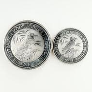 Perth Mint - Commemorative Paperweight, 1993, Fine Commemorative one kilo & ten ounce kookaburra paperweights,...