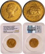 1841, Victoria Queen, Gold Mohur, Divided Legend, Calcutta Mint, W.W. incused on truncation, Obv: Victoria Queen's...