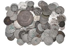 Islamic, miscellaneous silver coins (116), including many Ayyubid and Mamluk issues, mainly fine, some better (116) ...